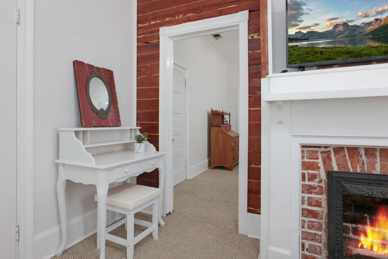 Redstick Cottage バトンルージュ エクステリア 写真